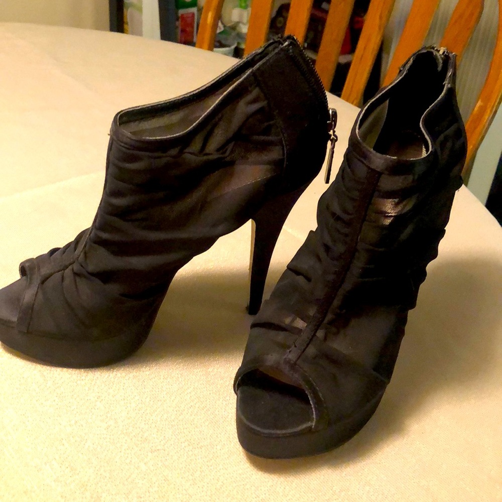 Chinese Laundry black mesh heels